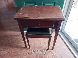 Vintage 1929 Singer Model 101 Electric Sewing Machine Style 40 Cabinet with Bench