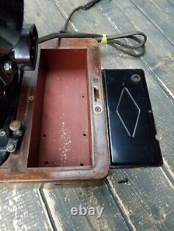 Vintage 1950's SINGER Model 201K Sewing Machine with Wooden Case READ INFO