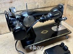 Vintage 1951 Centennial SINGER 15-91 Sewing Machine Gear Drive Featherweight