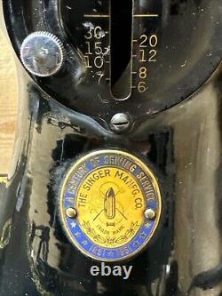 Vintage 1951 Centennial SINGER 15-91 Sewing Machine Gear Drive Featherweight