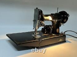 Vintage 1951 Singer 221 Featherweight Portable Electric Sewing Machine in Case