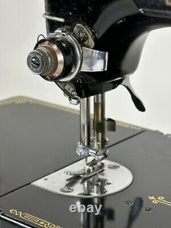 Vintage 1951 Singer 221 Featherweight Portable Electric Sewing Machine in Case