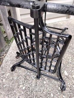 Vintage ANTIQUE TREADLE SEWING MACHINE CAST IRON TABLE BASE LEGS Steampunk