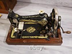 Vintage Antique Early 1900's Singer Table Top Sewing Machine with Wood Case