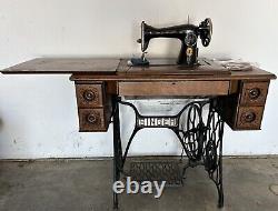 Vintage Antique Original Singer Sewing Machine Treadle Cabinet Model 15 AD512473