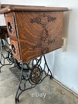 Vintage Antique Original Singer Sewing Machine Treadle Cabinet Model 15 AD512473