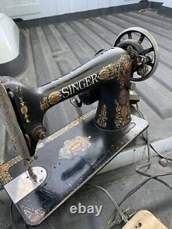 Vintage Antique SINGER Sewing Machine SN G5337471 Original Model 66 Red Eye