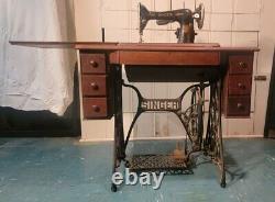 Vintage Antique Singer Original Sewing Machine With Sewing Table and 7 Drawers