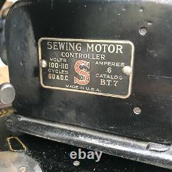 Vintage Antique Singer Sewing Machine Catalog BT7 With Case & Motors Etc Untested