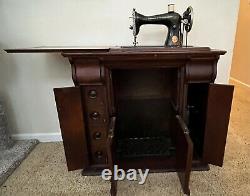 Vintage Antique Singer Sewing Machine Desk Cabinet Pedal Driven Serial G7737181