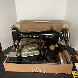 Vintage Antique Singer Sewing Machine with Case & Foot Pedal Model 66