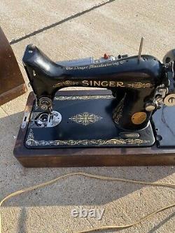 Vintage Antique Singer Sewing Machine with Wooden Case No Foot Pedal