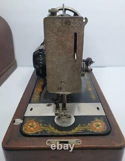 Vintage Antique Singer Sewing Machine with Wooden Case No Foot Pedal