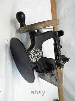 Vintage Child's Singer Toy Sewing Machine Cast Iron Miniature Hand Crank in Box