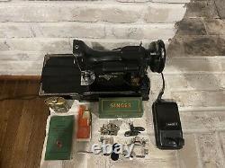 Vintage SINGER 221 Featherweight Sewing Machine Case & Accessories 1954