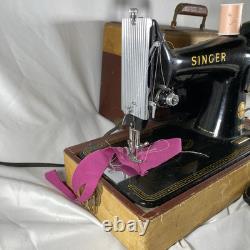 Vintage SINGER 99k Electric Portable Sewing Machine withPedal and Case