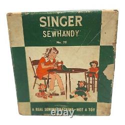 Vintage SINGER SEWHANDY Model No. 20 Sewing Machine withOriginal Box