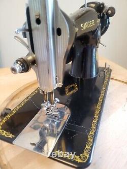 Vintage Singer 15-90 Sewing machine for leather, cotton, lace+attachments+more