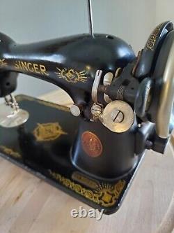 Vintage Singer 15 cabinet Sewing machine for leather, cotton, lace+attachments+