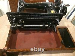 Vintage Singer 201K, 201 Handcrank sewing machine FOR LEATHER