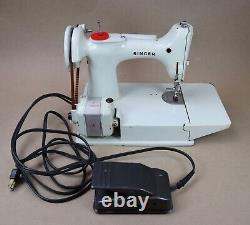 Vintage Singer 221K White Featherweight Sewing Machine with Green Case WORKS