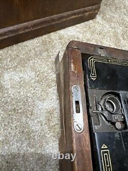 Vintage Singer 99K Sewing Machine 1920's With original Wooden case