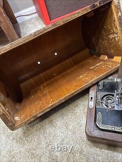 Vintage Singer 99K Sewing Machine 1920's With original Wooden case