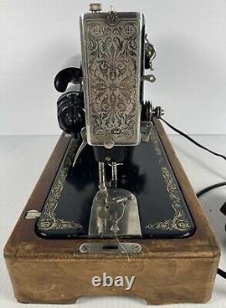 Vintage Singer Dated 1937 Featherweight Sewing Machine with Foot Pedal