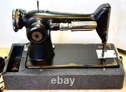 Vintage Singer Model 101 Sewing Machine 1930 in Portable Case Working LOOK