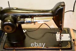 Vintage Singer Model 101 Sewing Machine 1930 in Portable Case Working LOOK