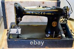 Vintage Singer Model 101 Sewing Machine 1930 in Portable Case Working LOOK