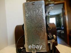 Vintage Singer Model 99 1927 Sewing Machine With Bentwood Case And Key