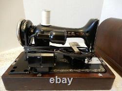 Vintage Singer Model 99 1927 Sewing Machine With Bentwood Case And Key