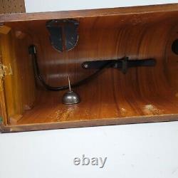 Vintage Singer Model 99 Portable Sewing Machine with Bentwood Case