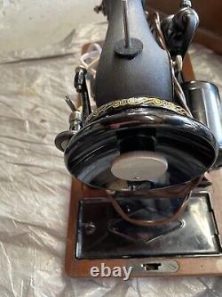 Vintage Singer Portable Sewing Machine