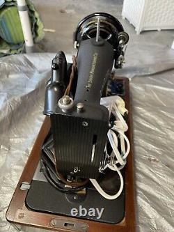 Vintage Singer Portable Sewing Machine