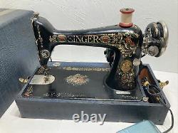 Vintage Singer Portable Sewing Machine with case. 1900-1920's. Working G4131635
