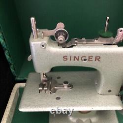 Vintage Singer Sewhandy Children's Sewing Machine with Case