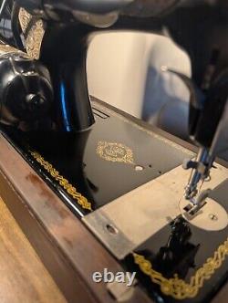 Vintage Singer Sewing 1938 Rare Model 128 Fully Tested in Base great condition