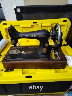 Vintage Singer Sewing Machine