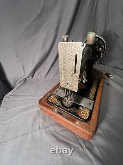 Vintage Singer Sewing Machine Model 128k La Vencedora Decals G Series