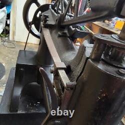 Vintage Singer Shoe Sewing Machine