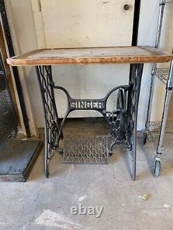 Vintage Singer Treadle Sewing Machine Cast Iron Table Base Legs