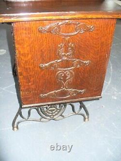 Vintage Singer Treadle Sewing Machine Ornate Oak Cabinet VTG Collectors