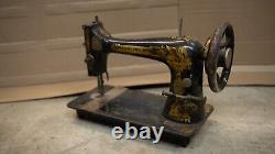 Vintage Singer Treadle Sewing machine 1930s