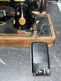Vtg Singer BZ 10-8 Sewing Machine Simanco S. S. AU 52-16-5 Bakelite Pedal Repairs