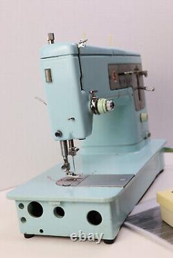 Vtg Singer ZigZag Sewing Machine Model 348 w Accessories Manual Style Mate