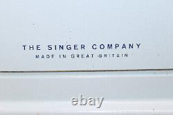 Vtg Singer ZigZag Sewing Machine Model 348 w Accessories Manual Style Mate