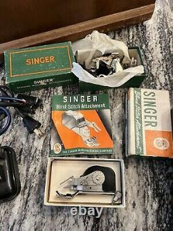 Vtg Travel Singer portable electric sewing machine 15-41 Year 1952 Wood case