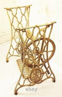 Vtg antique Singer treadle sewing machine cast iron base frame stand